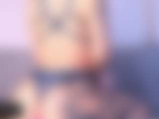 Thayra's Live Sex Cam Show