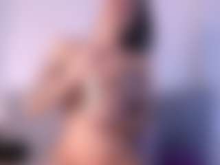 Thayra's Live Sex Cam Show