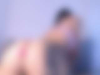 Thayra's Live Sex Cam Show