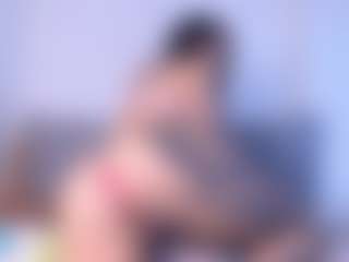 Thayra's Live Sex Cam Show