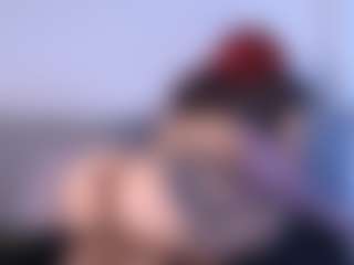 Thayra's Live Sex Cam Show