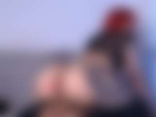 Thayra's Live Sex Cam Show