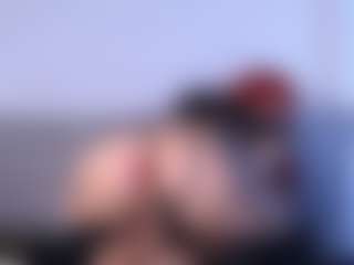 Thayra's Live Sex Cam Show