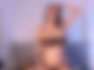 Thayra's Live Sex Cam Show