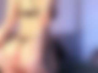 Thayra's Live Sex Cam Show