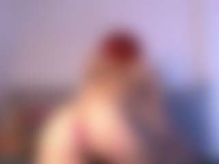 Live cam show with Thayra - Inked on Chatstar