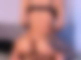 Thayra's Live Sex Cam Show