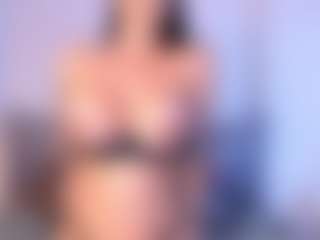 Thayra's Live Sex Cam Show