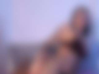 Thayra's Live Sex Cam Show