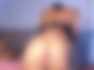 Thayra's Live Sex Cam Show