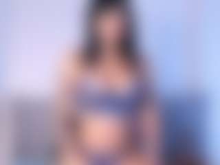 Thayra's Live Sex Cam Show