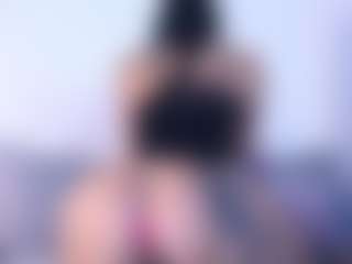 Thayra's Live Sex Cam Show