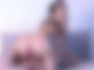 Thayra's Live Sex Cam Show