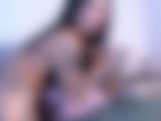 Thayra's Live Sex Cam Show