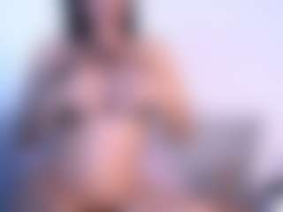 Thayra's Live Sex Cam Show
