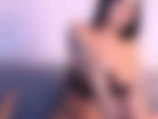 Thayra's Live Sex Cam Show