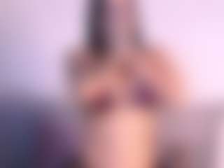 Thayra's Live Sex Cam Show