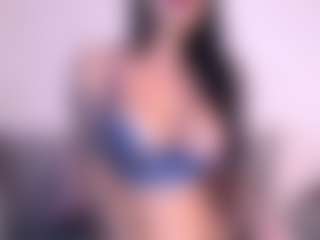 Thayra's Live Sex Cam Show