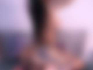Thayra's Live Sex Cam Show