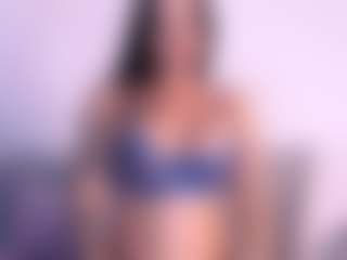 Live cam show with Thayra - Latina Mature on hotwifechat.live | colombia