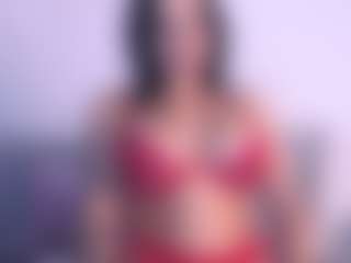 Thayra's Live Sex Cam Show