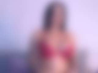 Thayra's Live Sex Cam Show