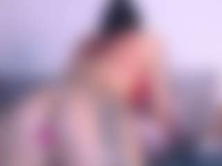 Thayra's Live Sex Cam Show