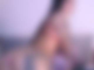 Thayra's Live Sex Cam Show