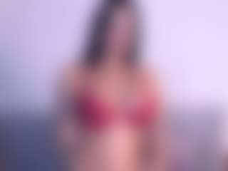 Thayra's Live Sex Cam Show