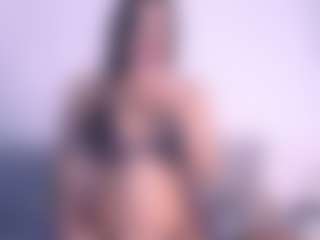 Thayra's Live Sex Cam Show