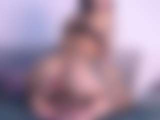 Thayra's Live Sex Cam Show