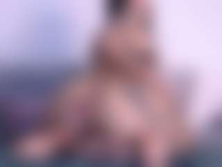 Thayra's Live Sex Cam Show