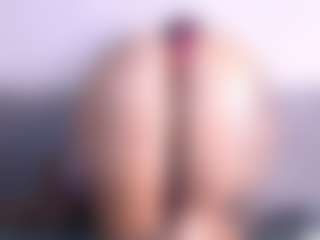 Live cam show with Thayra - Spy Latina on Camsoda | colombia