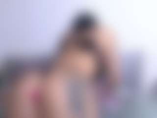 Thayra's Live Sex Cam Show