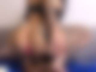 Thayra's Live Sex Cam Show
