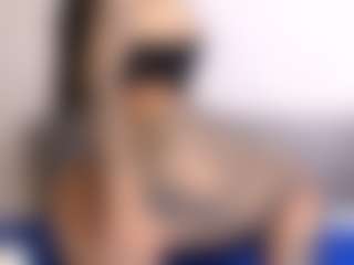 Live cam show with Thayra - Big Tits MILF on Camsoda