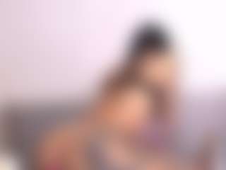 Thayra's Live Sex Cam Show