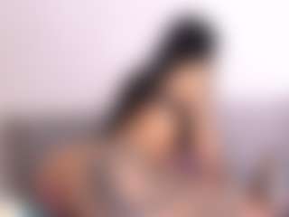Thayra's Live Sex Cam Show
