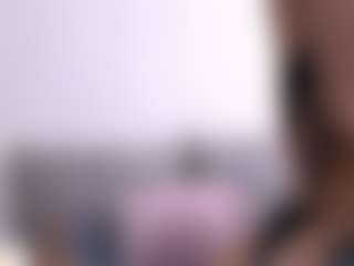Thayra's Live Sex Cam Show