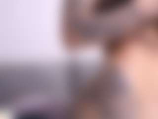 Thayra's Live Sex Cam Show