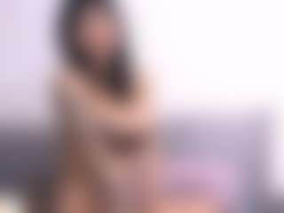 Thayra's Live Sex Cam Show