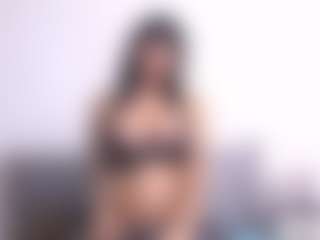 Thayra's Live Sex Cam Show
