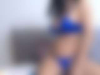 Thayra's Live Sex Cam Show