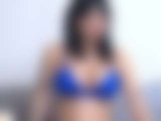 Thayra's Live Sex Cam Show