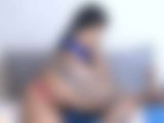 Thayra's Live Sex Cam Show