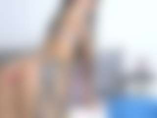 Thayra's Live Sex Cam Show
