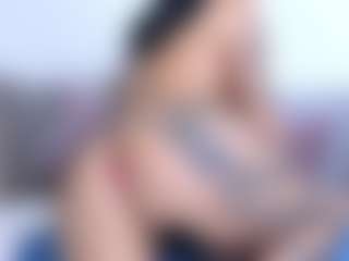 Thayra's Live Sex Cam Show