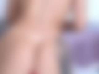 Thayra's Live Sex Cam Show