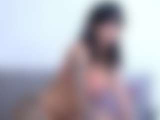 Thayra's Live Sex Cam Show