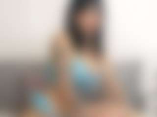 Thayra's Live Sex Cam Show